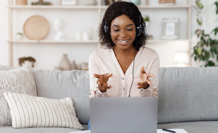 online tutoring concept smiling black female tutor